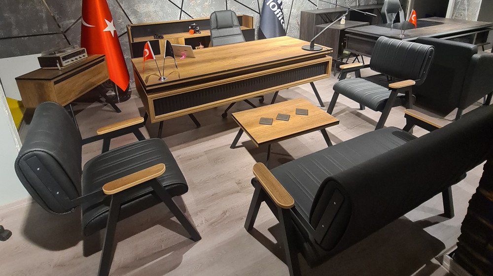 Çizgi Masa Takımı